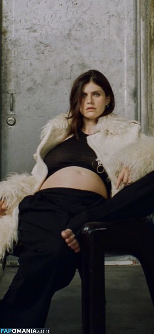 Alexandra Daddario / alexandradaddario Nahý OnlyFans  Uniklá fotka #2009