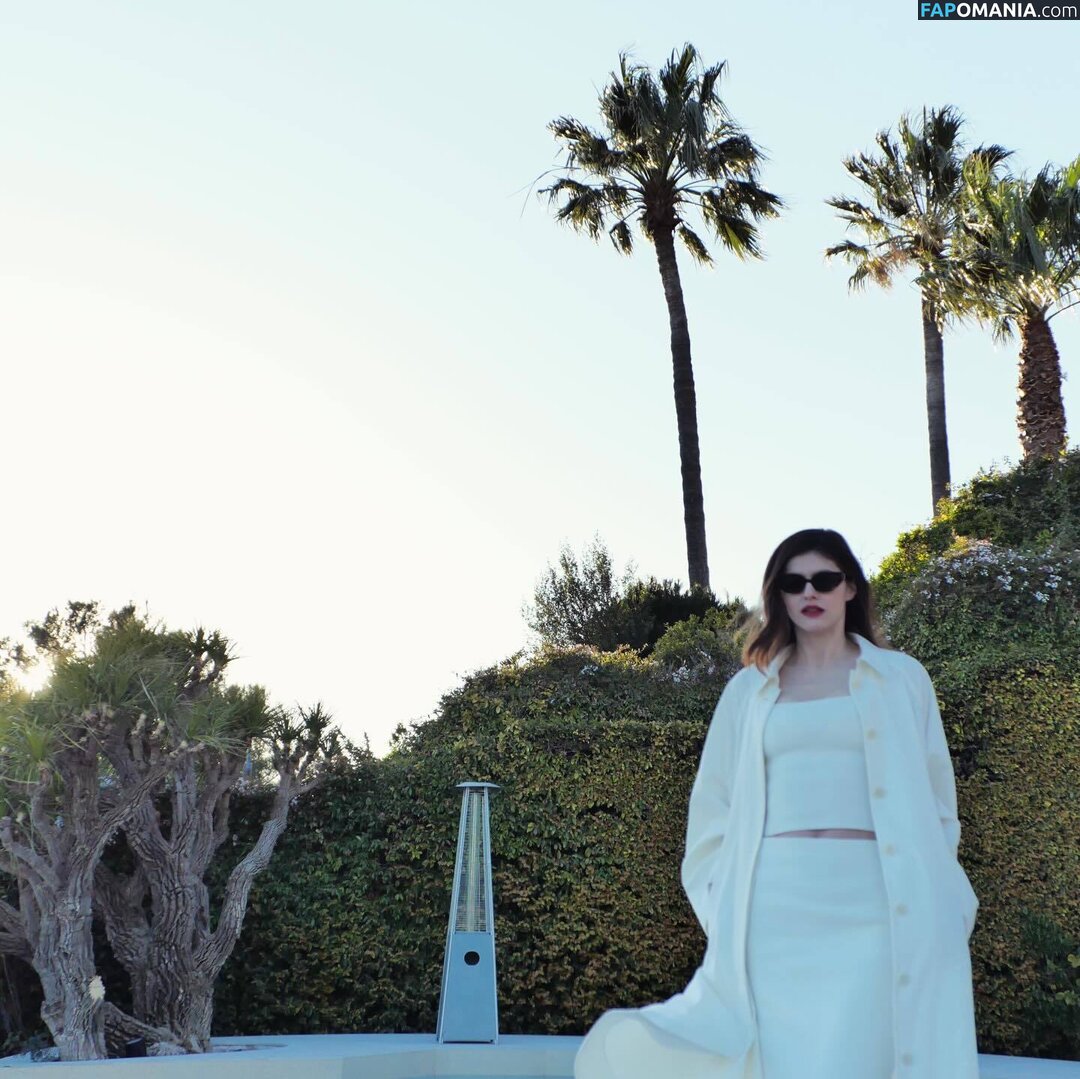Alexandra Daddario / alexandradaddario Nahý OnlyFans  Uniklá fotka #2068