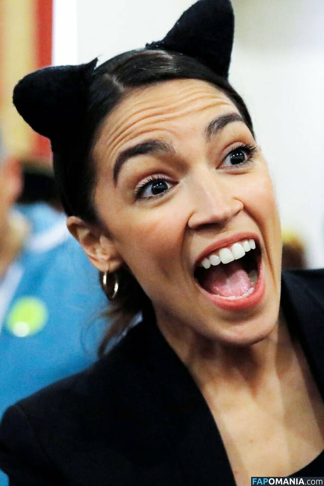AOC / Alexandria Ocasio-Cortez Nahý OnlyFans  Uniklá fotka #66