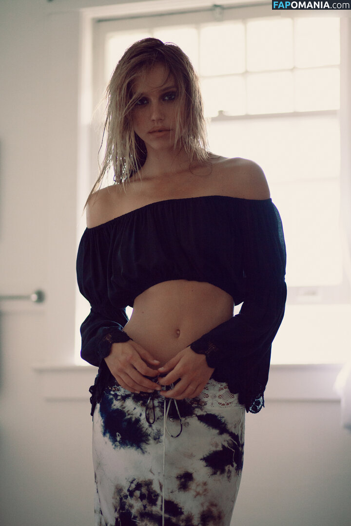 Alexis Ren / alexisren / alexisreng / alexxissren Nahý OnlyFans  Uniklá fotka #929