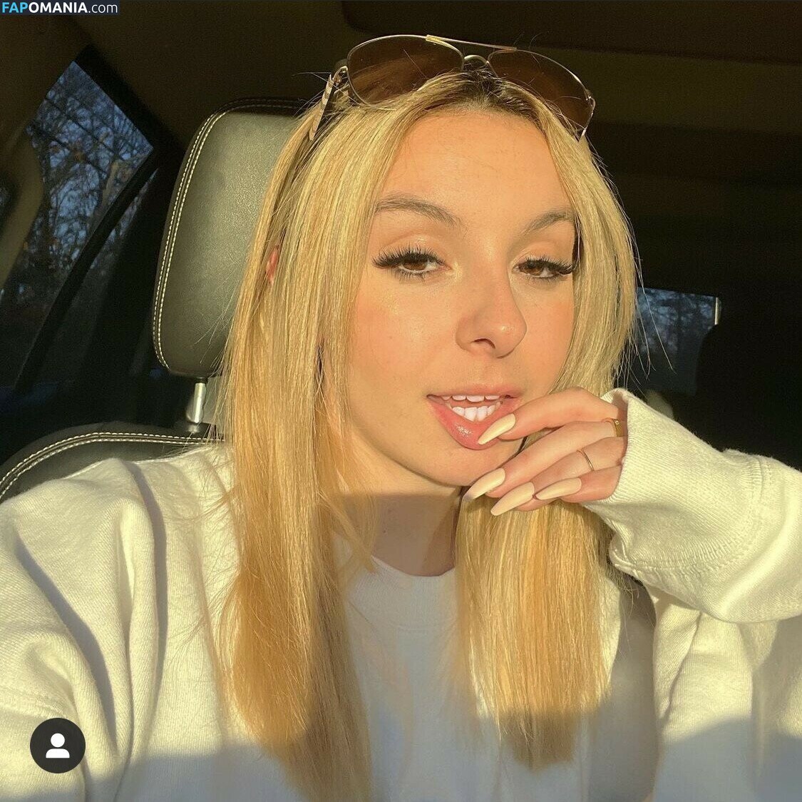 Alexis Simmons / starbabe00 Nahý OnlyFans  Uniklá fotka #1