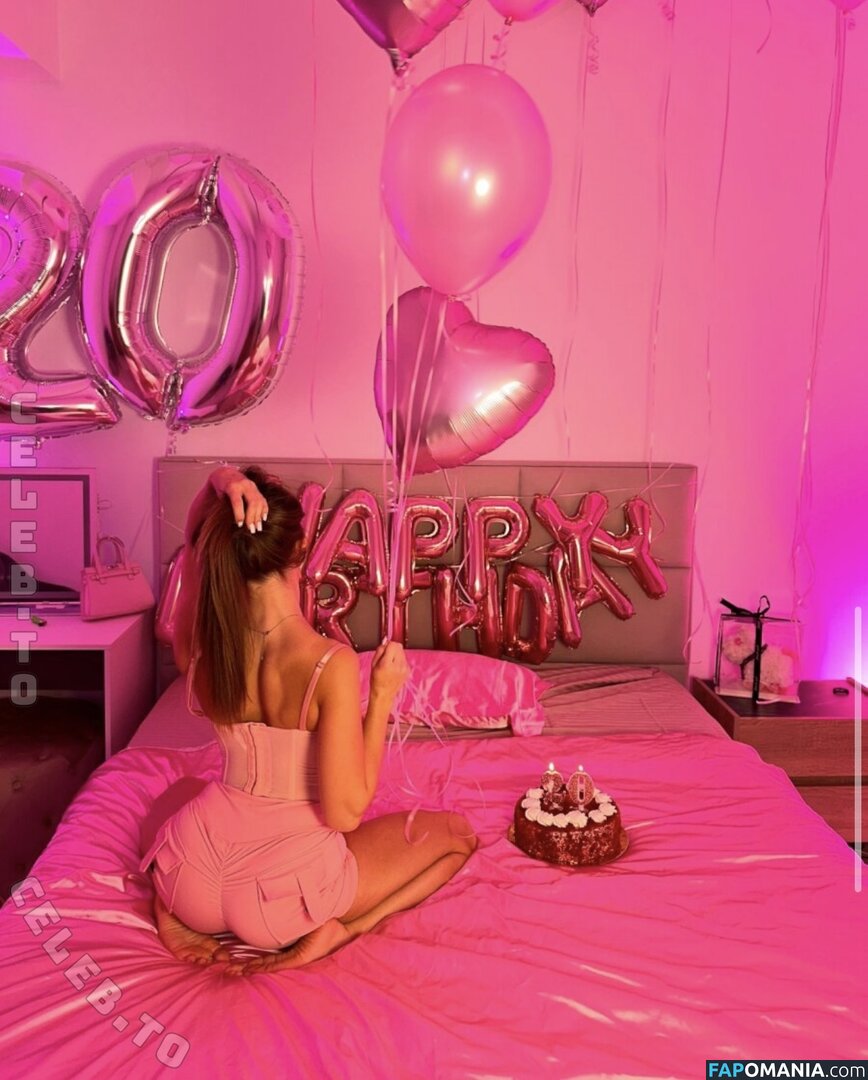Aleynabaddie / aleynabaddiee / aleynasbaddie Nahý OnlyFans  Uniklá fotka #34