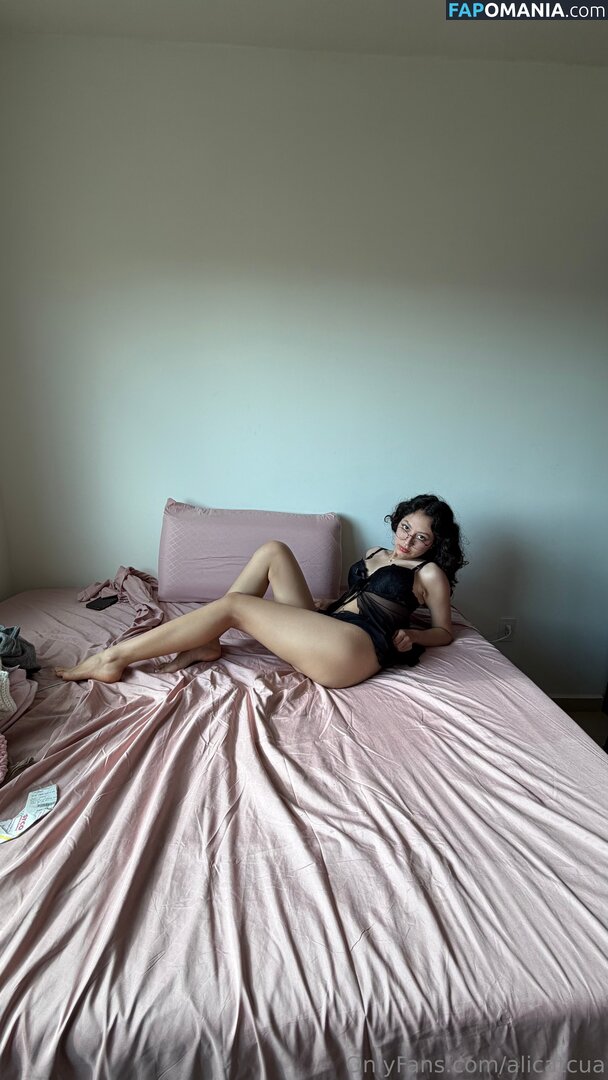 Alicatcua / Alicatcua_ Nahý OnlyFans  Uniklá fotka #8