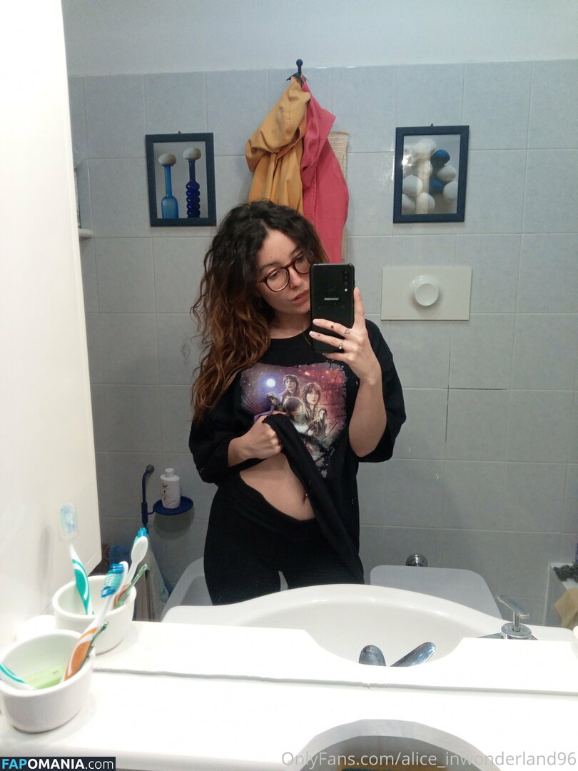 alice_inwonderland96 / aliceinwonderland_96 Nahý OnlyFans  Uniklá fotka #29