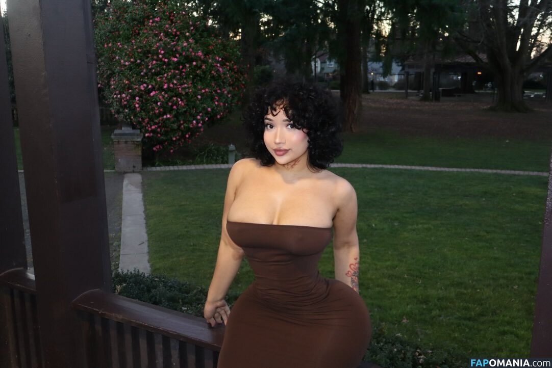 aliiyarose / aliyah1819 / rosebaby1819 Nahý OnlyFans  Uniklá fotka #1