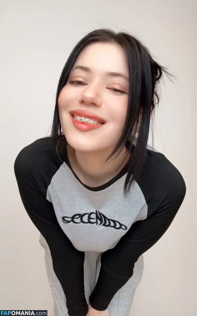 Alina Becker / AlinaBecker / Social Media / abecker_cos / alina_becker / japp_leack Nahý OnlyFans  Uniklá fotka #105