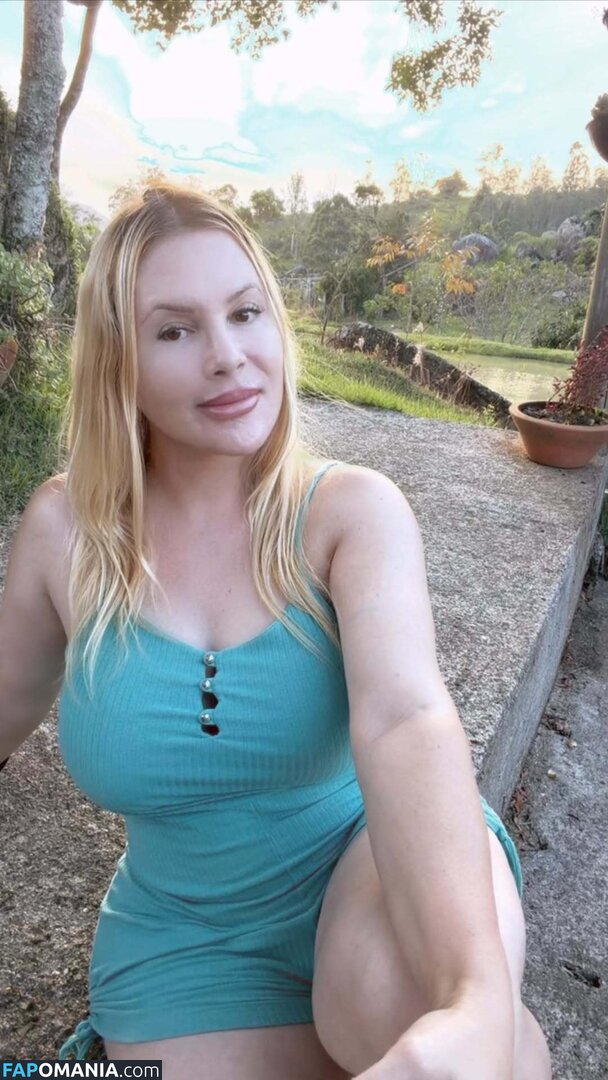 Aline FÜtcher Ouriques Nahý OnlyFans  Uniklá fotka #8