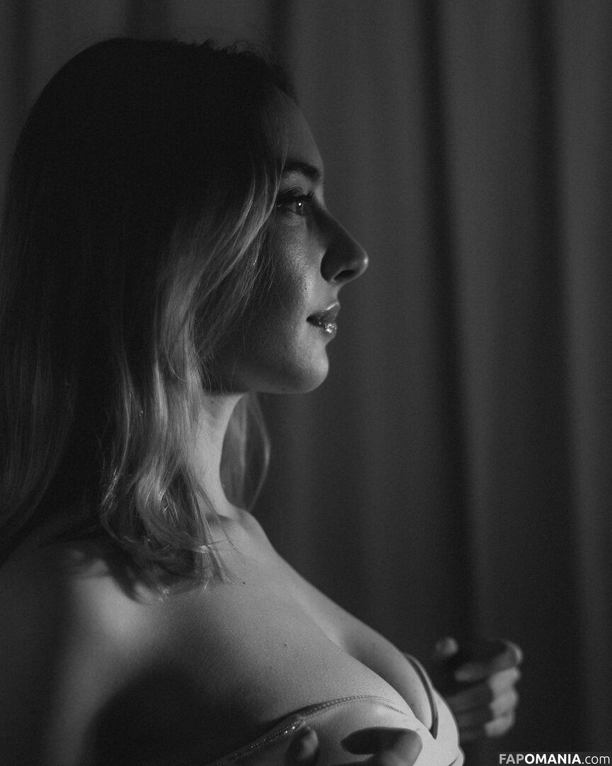 Alissa Strekozova / alissaofficial_ Nahý OnlyFans  Uniklá fotka #5