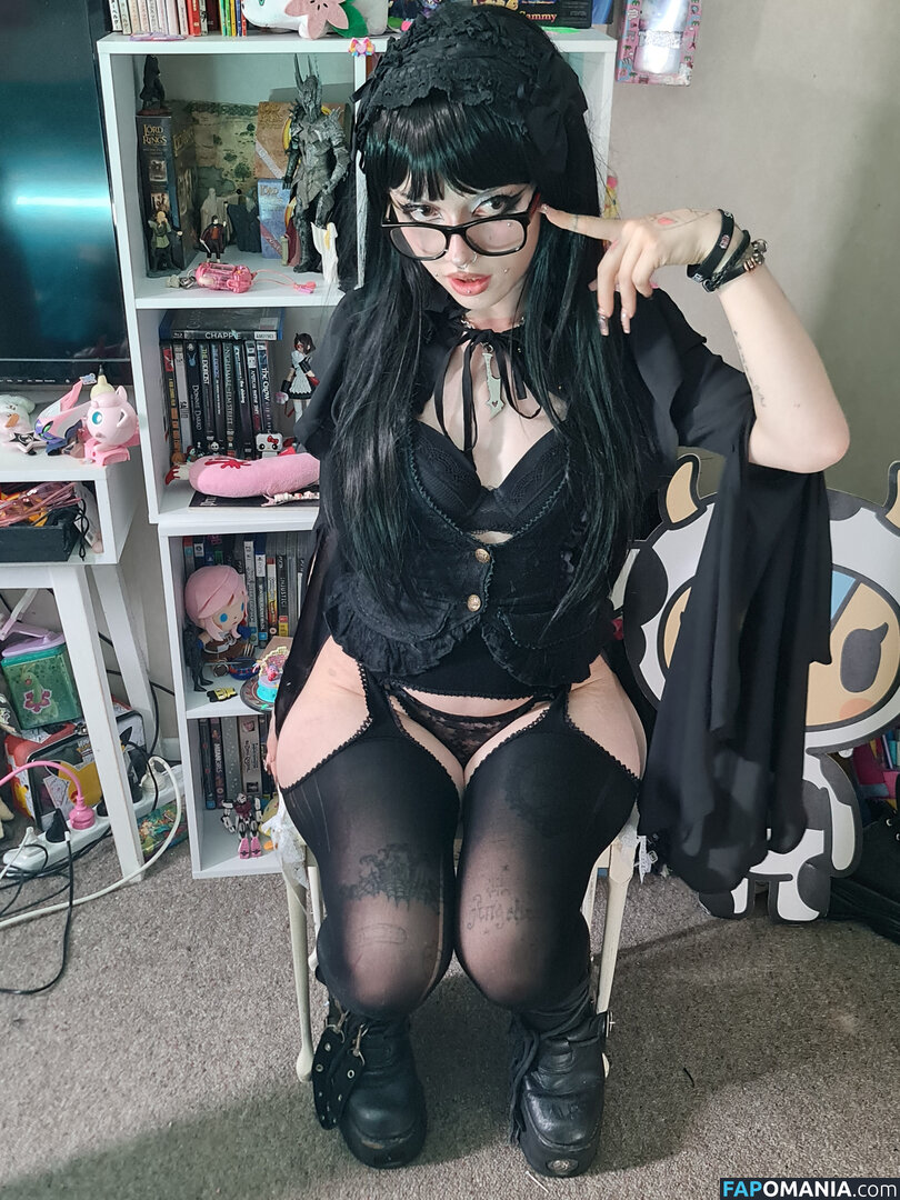 +:｡.ruby ʚ ♡ ɞ ⋆ ✧.｡ / allmyheartbear / myarykerx / usakumyawhore / usakyumawhore Nahý OnlyFans  Uniklá fotka #4