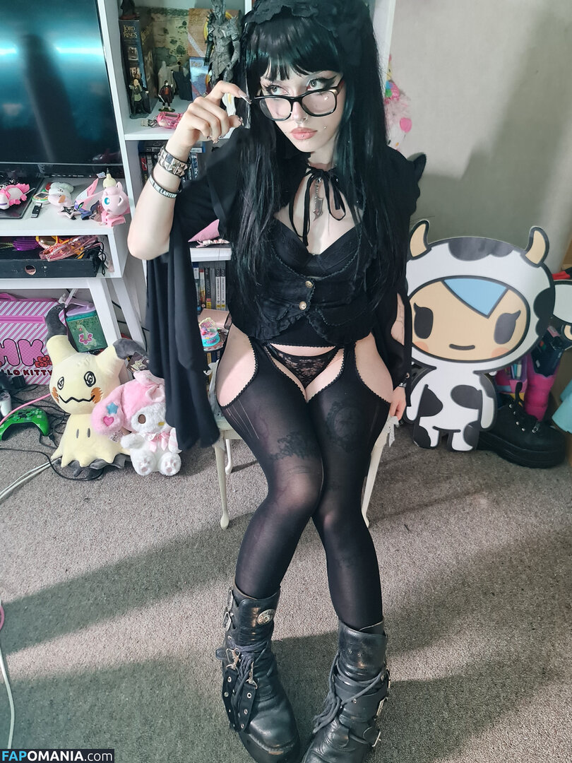 +:｡.ruby ʚ ♡ ɞ ⋆ ✧.｡ / allmyheartbear / myarykerx / usakumyawhore / usakyumawhore Nahý OnlyFans  Uniklá fotka #8