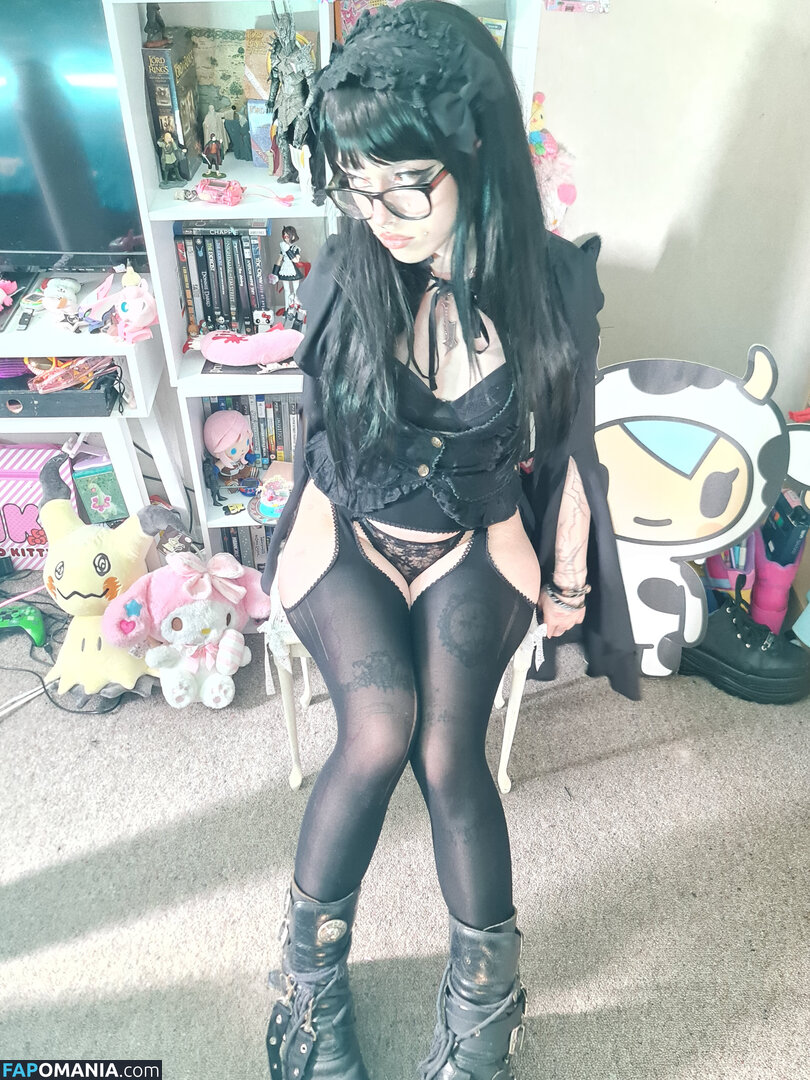 +:｡.ruby ʚ ♡ ɞ ⋆ ✧.｡ / allmyheartbear / myarykerx / usakumyawhore / usakyumawhore Nahý OnlyFans  Uniklá fotka #11
