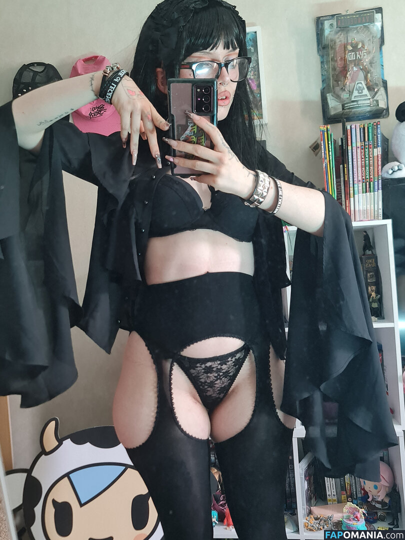 +:｡.ruby ʚ ♡ ɞ ⋆ ✧.｡ / allmyheartbear / myarykerx / usakumyawhore / usakyumawhore Nahý OnlyFans  Uniklá fotka #20