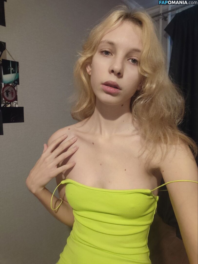 Altheadoyel / Fafa_fluff / KerryMezo / KinaBattig Nahý OnlyFans  Uniklá fotka #1