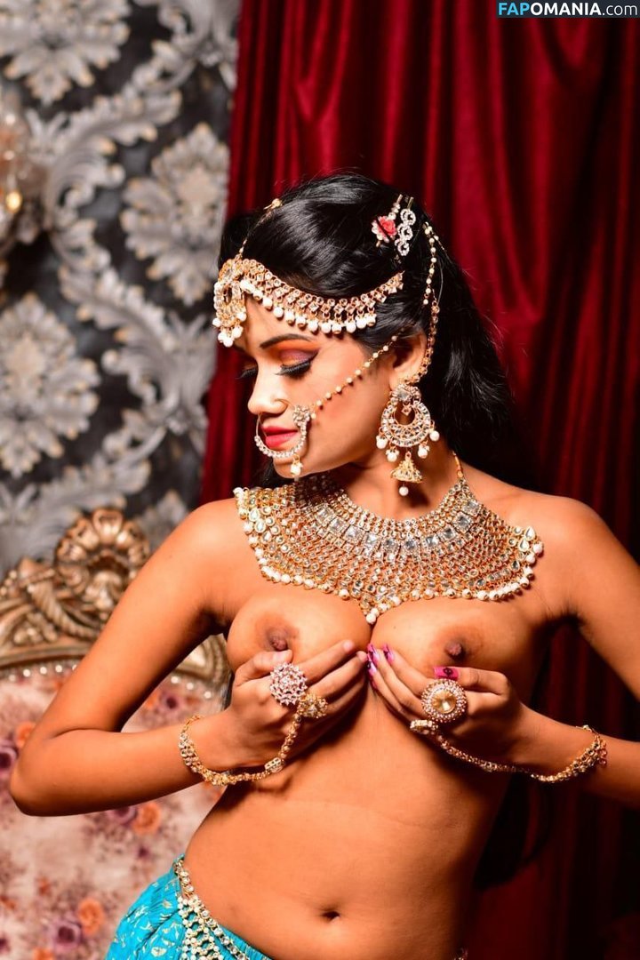 Amaira Roy / Rose Roy / rose_mary_official2023 Nahý OnlyFans  Uniklá fotka #14