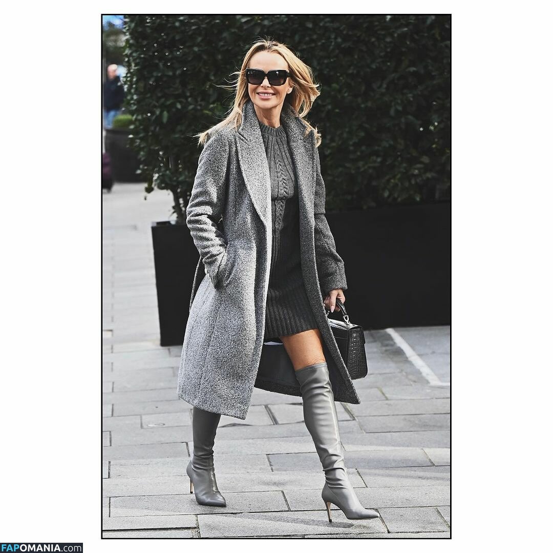 Amanda Holden / noholdenback Nahý OnlyFans  Uniklá fotka #430