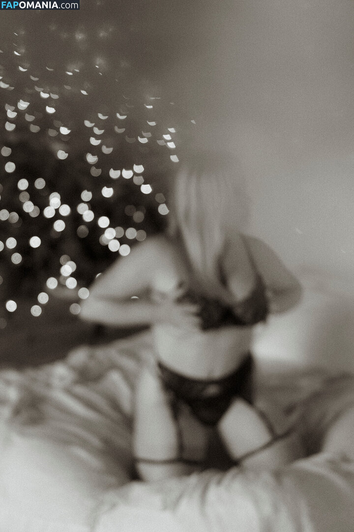 Amanda Mccollum / amandamccollumphoto / amandamccollumphotography / fayettevillephotographer / mrsmccollum Nahý OnlyFans  Uniklá fotka #3