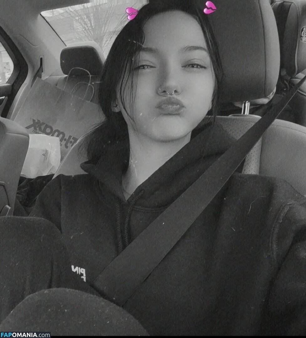 Amber Marie Margaret Nahý OnlyFans  Uniklá fotka #3