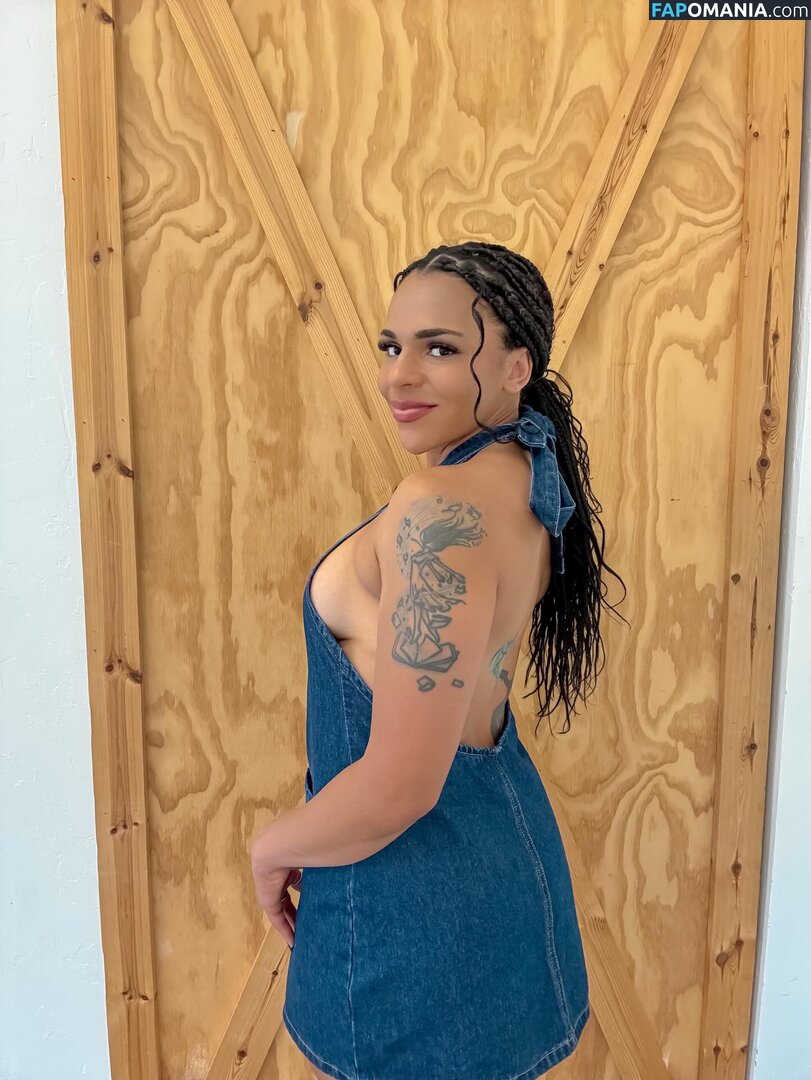 Amber Reacts / amber walker / ambercharity5 Nahý OnlyFans  Uniklá fotka #13