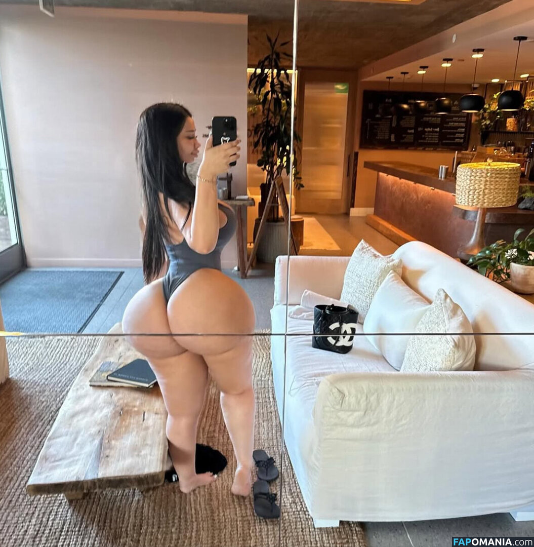 Ambernyy / amburnee Nahý OnlyFans  Uniklá fotka #4