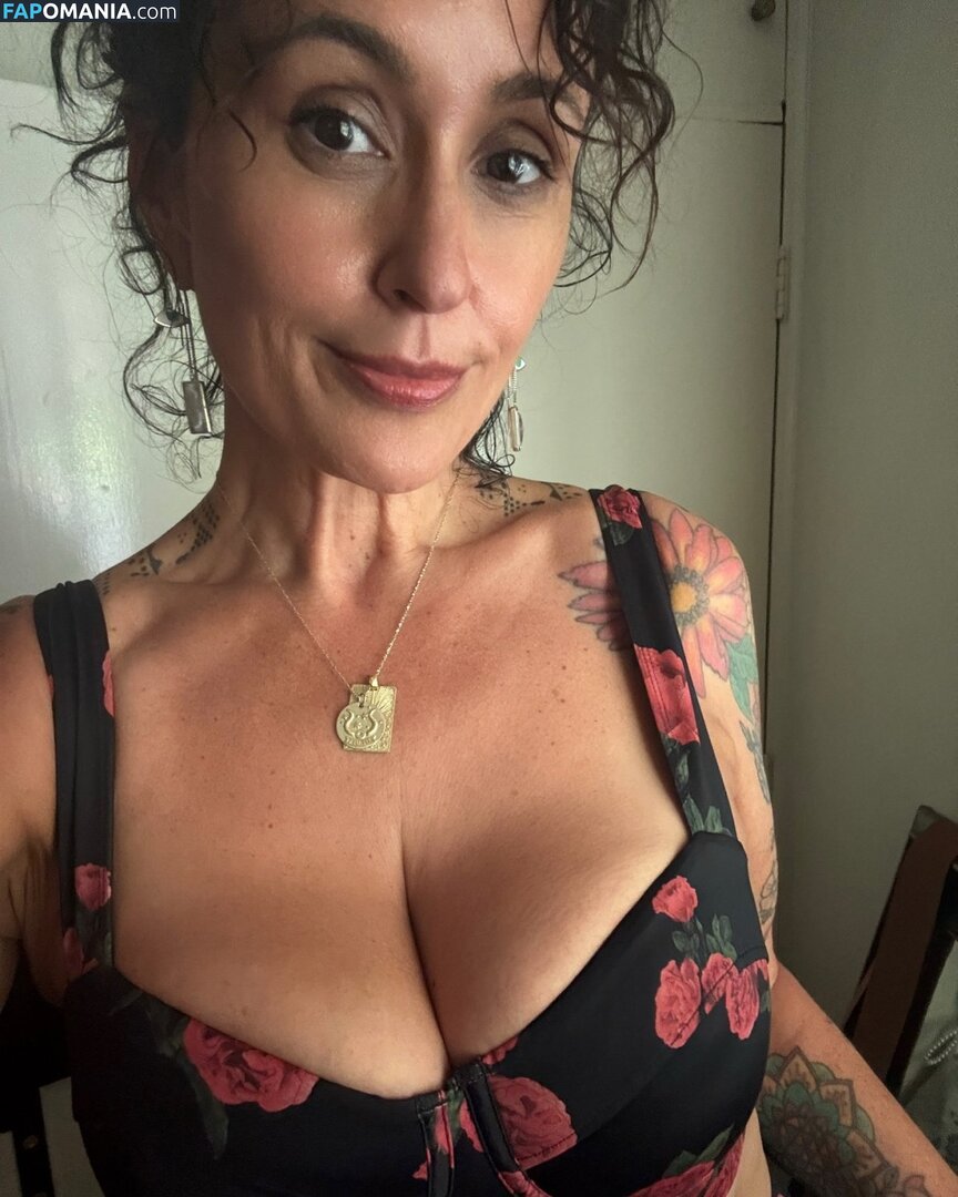 Amelia Linda MacQueen / i.am.macqueen Nahý OnlyFans  Uniklá fotka #2
