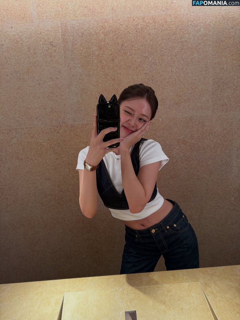 An IVE / An Yujin 안유진 | / _yujin_an Nahý OnlyFans  Uniklá fotka #6