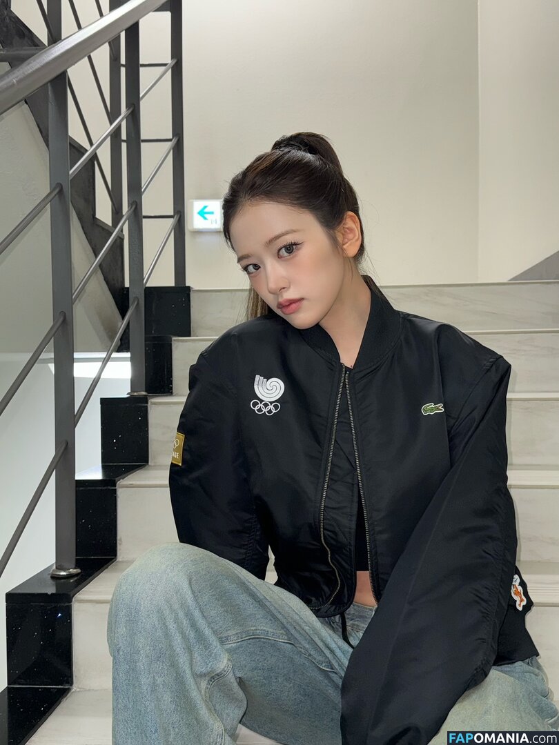 An IVE / An Yujin 안유진 | / _yujin_an Nahý OnlyFans  Uniklá fotka #10