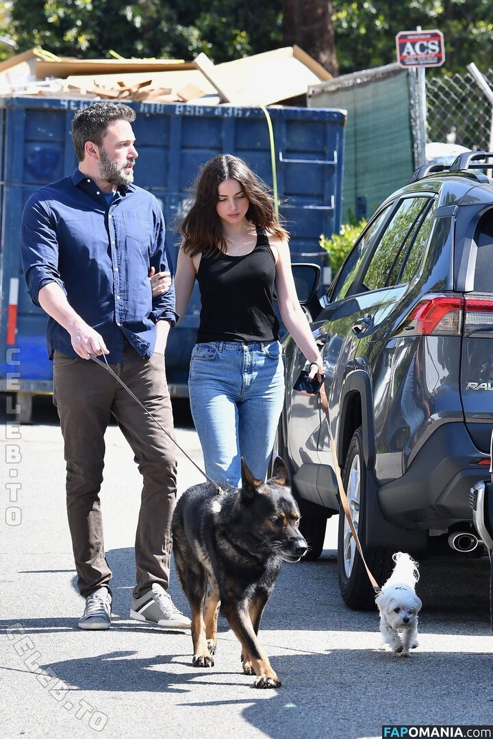 Ana De Armas / ana_d_armas / anadearmas / anadearmasdaily / https: Nahý OnlyFans  Uniklá fotka #1385