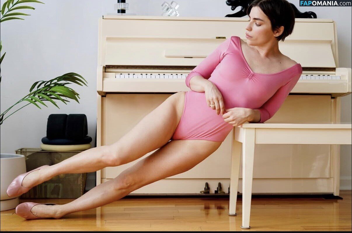 Angela Trimbur / angelatrimbur / angelatrimburdance Nahý OnlyFans  Uniklá fotka #25