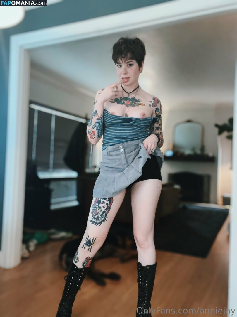 Anisa Jomha / AnisaJomha / AnisaTheGreasy / Annie Jay / anniejay Nahý OnlyFans  Uniklá fotka #214