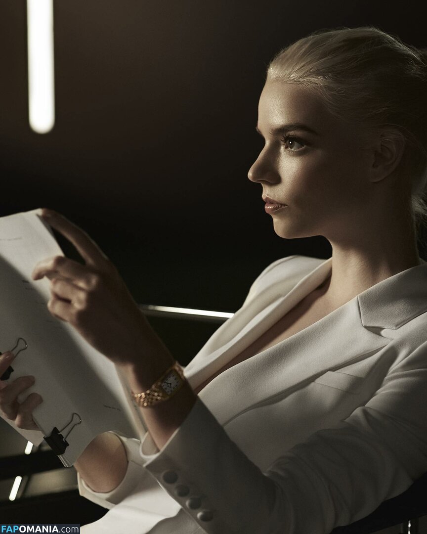 Anya Taylor-Joy / anyataylorjoy / taylorjoyvip Nahý OnlyFans  Uniklá fotka #15