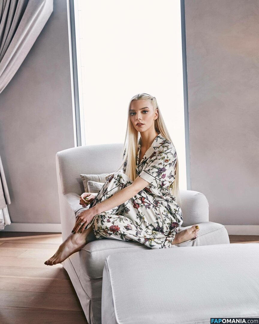 Anya Taylor-Joy / anyataylorjoy / taylorjoyvip Nahý OnlyFans  Uniklá fotka #283