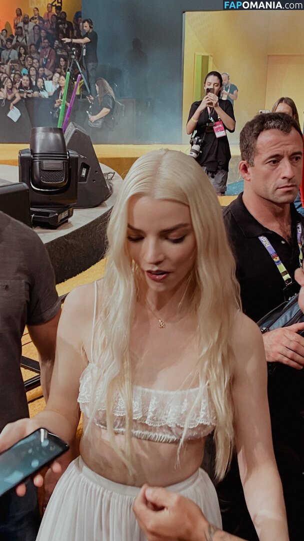 Anya Taylor-Joy / anyataylorjoy / taylorjoyvip Nahý OnlyFans  Uniklá fotka #2069