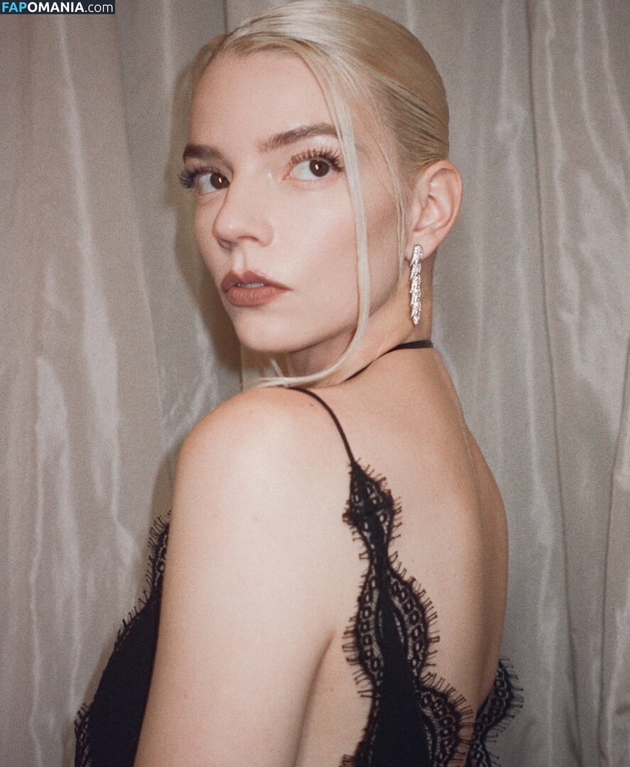 Anya Taylor-Joy / anyataylorjoy / taylorjoyvip Nahý OnlyFans  Uniklá fotka #2115
