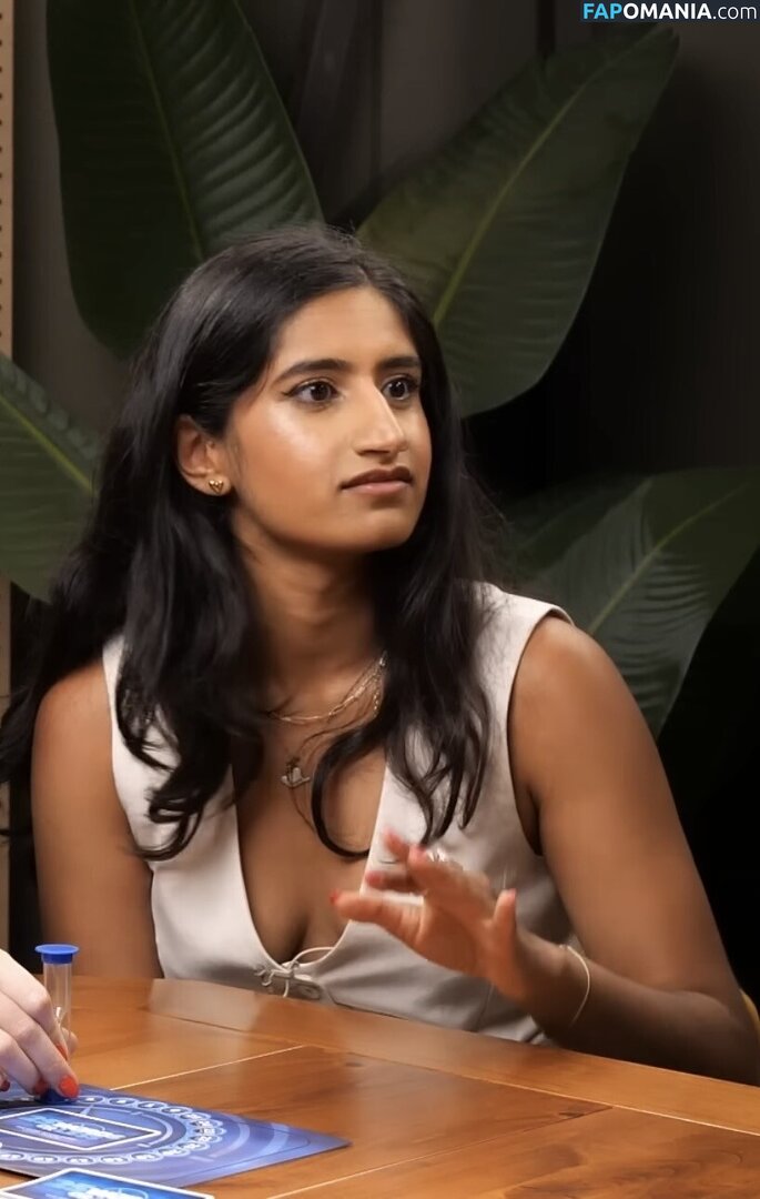 Arasha Lalani / arashalalani / arashalalani_ Nahý OnlyFans  Uniklá fotka #2