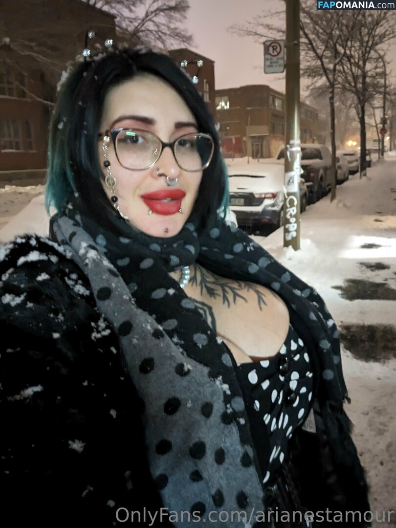 Ariane Saint Amour / ariane_st.amour / arianestamour Nahý OnlyFans  Uniklá fotka #6