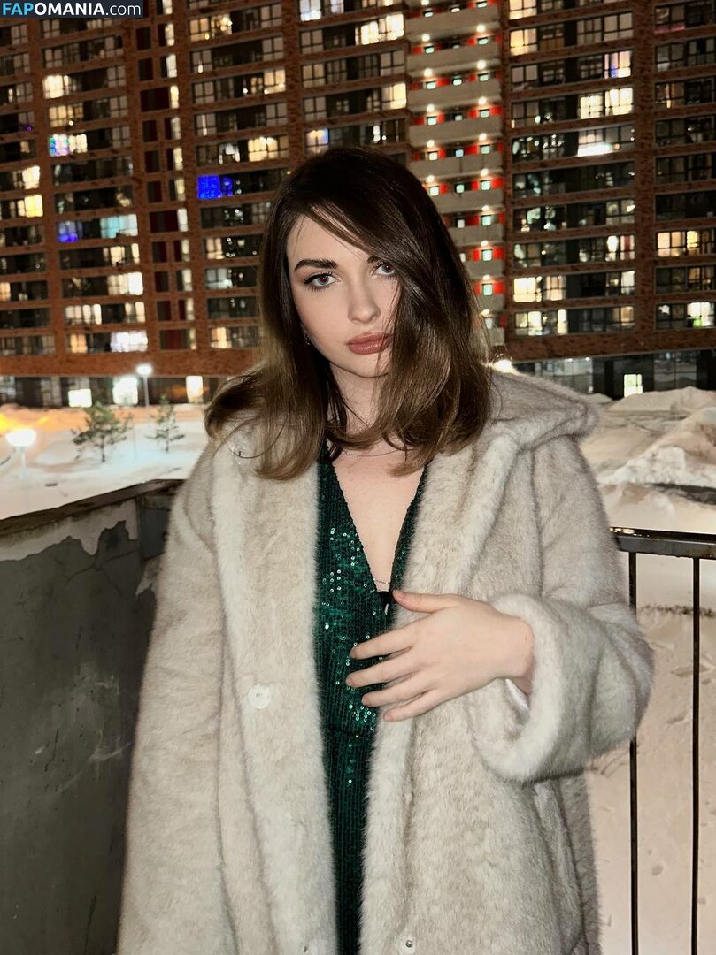 Ahrinyan / Arina Berdnikova / nyasharisha Nahý OnlyFans  Uniklá fotka #160