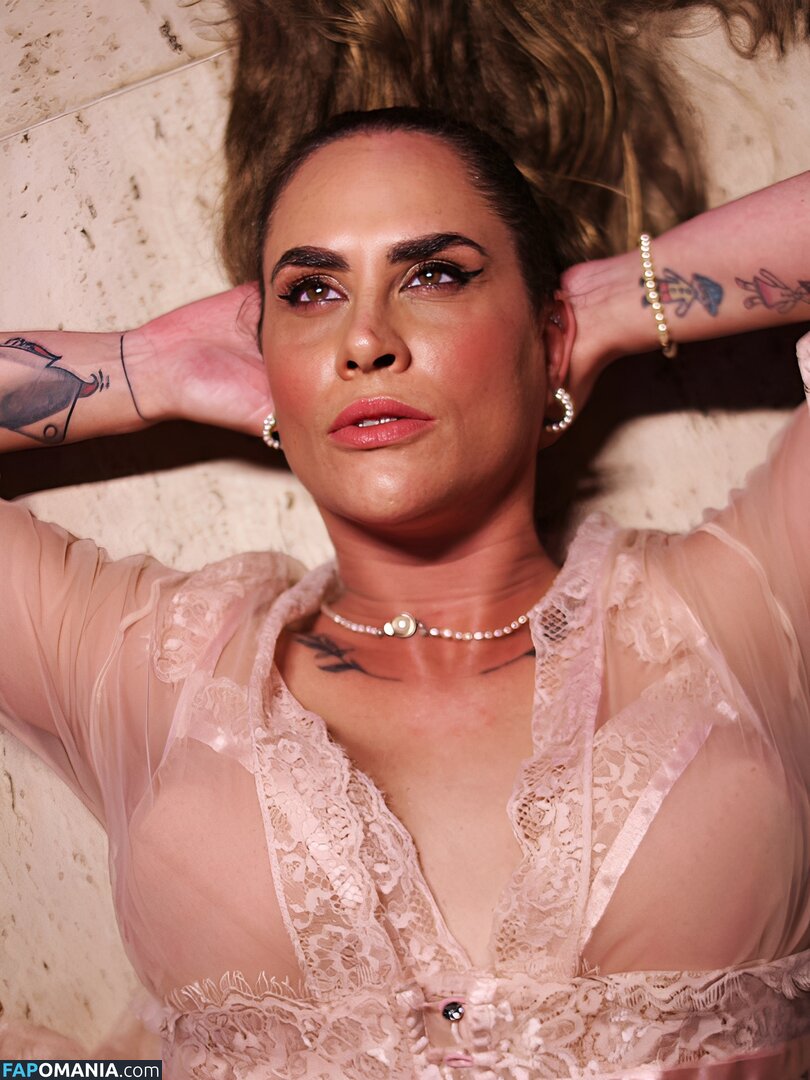 Aritana Maroni / Aritanamaroni / aritanamaronioficial Nahý OnlyFans  Uniklá fotka #16
