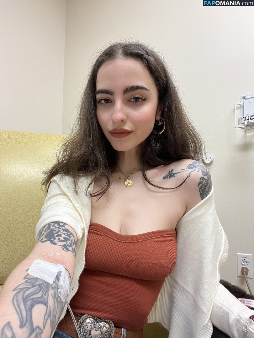 artbitch666 / huhlaynuh Nahý OnlyFans  Uniklá fotka #61