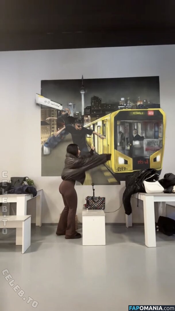 Asaliraniii Nahý OnlyFans  Uniklá fotka #25