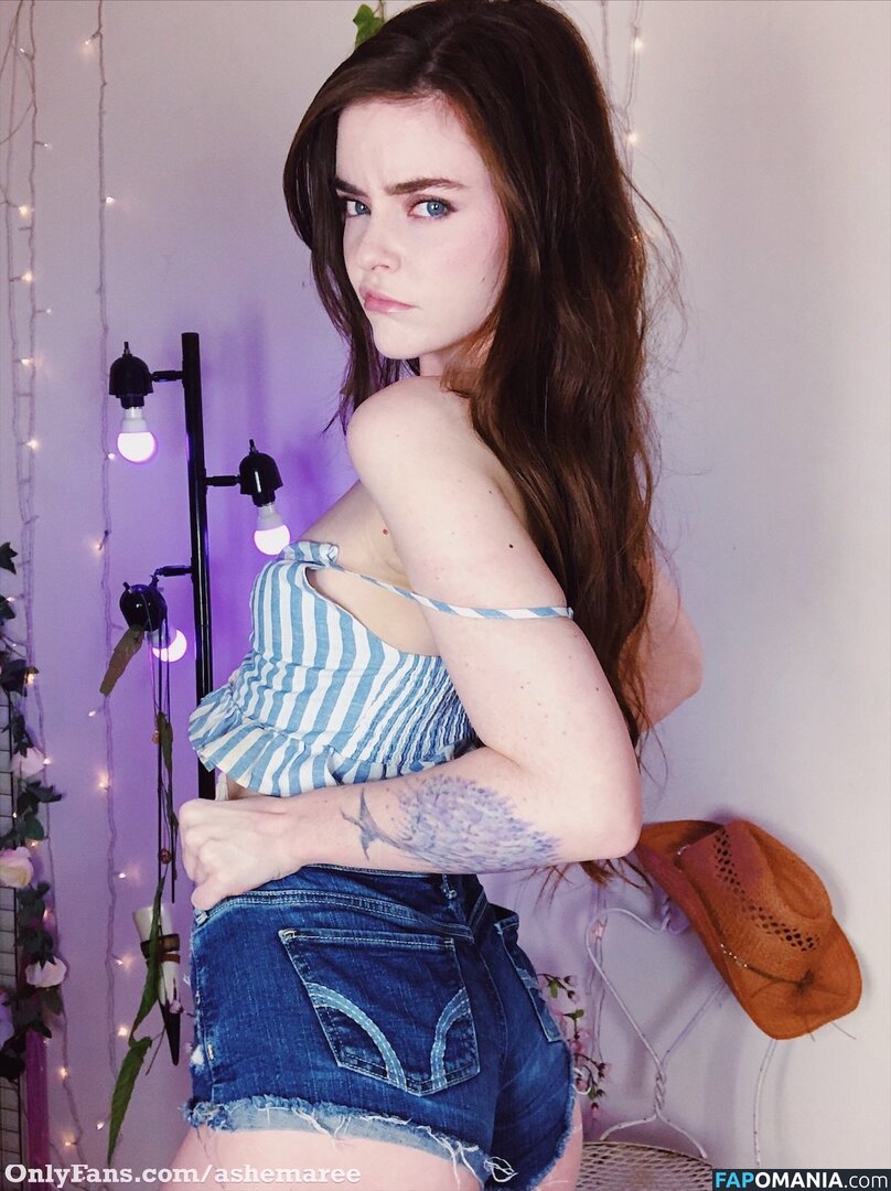 Ashe Maree Nahý OnlyFans  Uniklá fotka #10