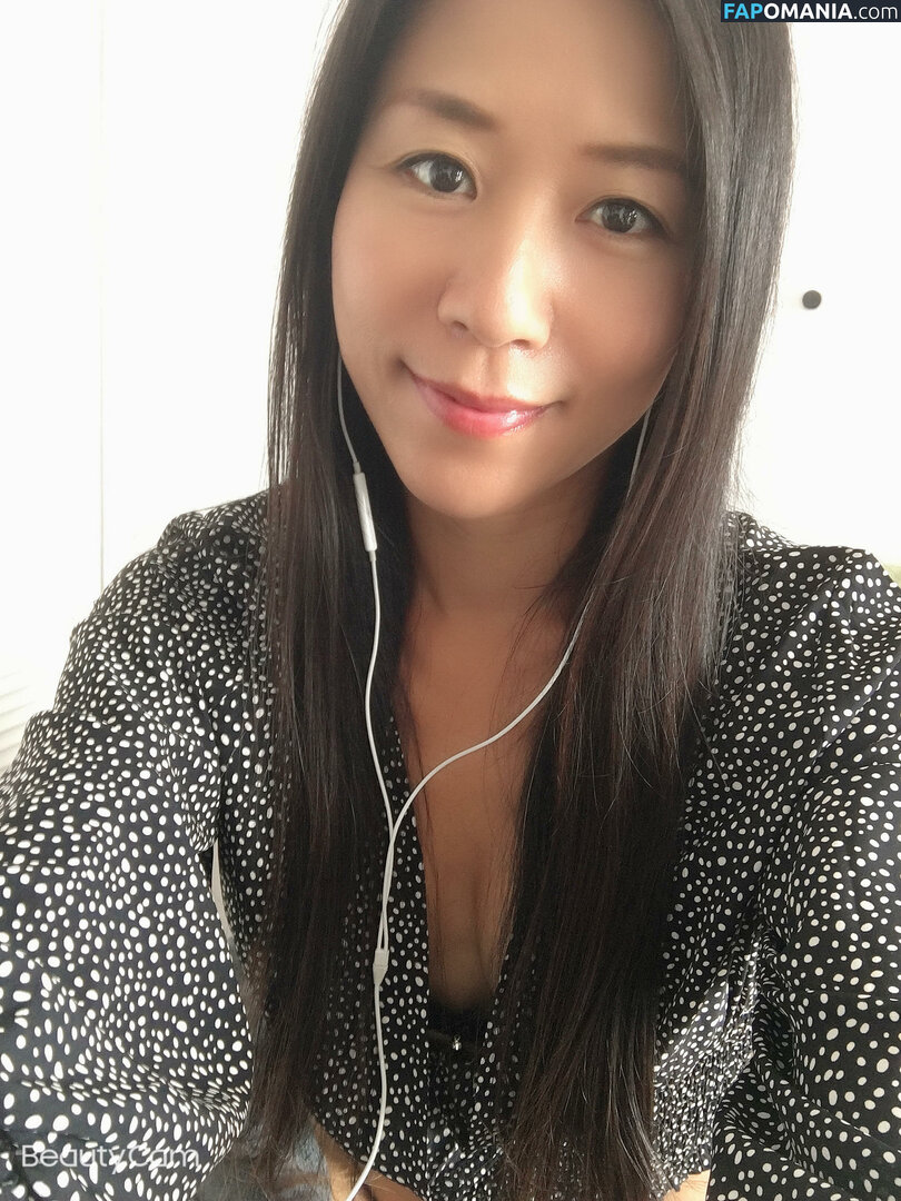 AsianCat69 / lisa-asiancat / yoko69xo Nahý OnlyFans  Uniklá fotka #4
