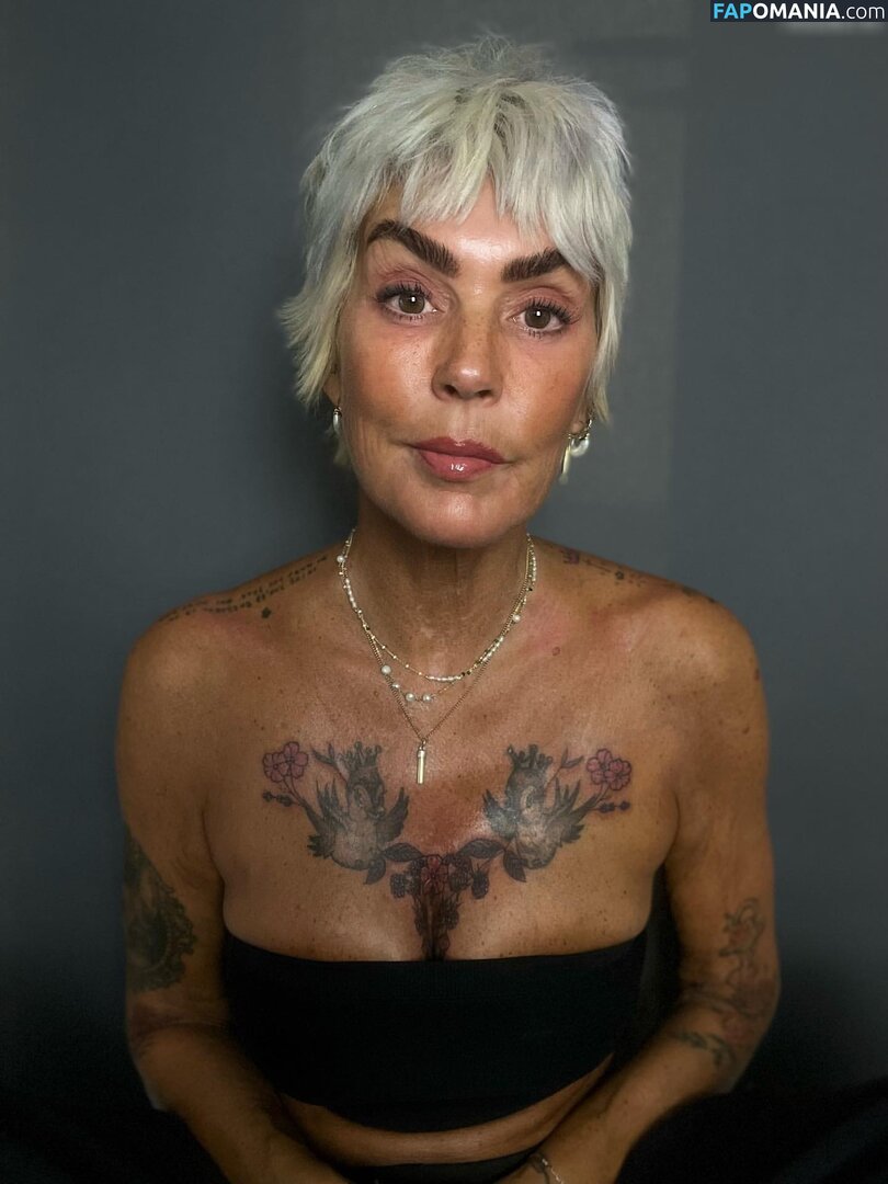 Astrid Zeegen Holt / astridiwantyouinmylife Nahý OnlyFans  Uniklá fotka #11