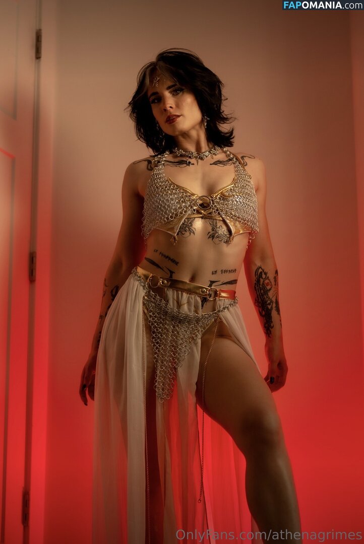 Athena Grimes / athena.cos / pinkemilki Nahý OnlyFans  Uniklá fotka #2