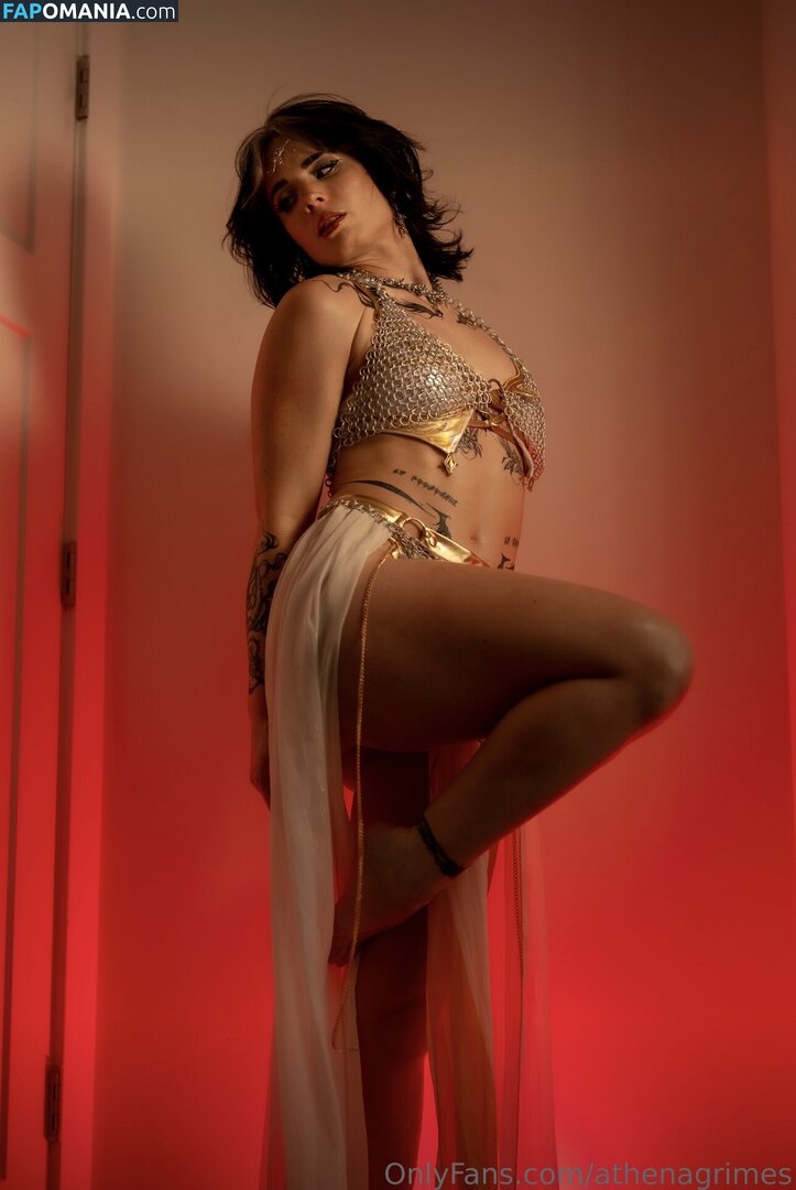 Athena Grimes / athena.cos / pinkemilki Nahý OnlyFans  Uniklá fotka #4
