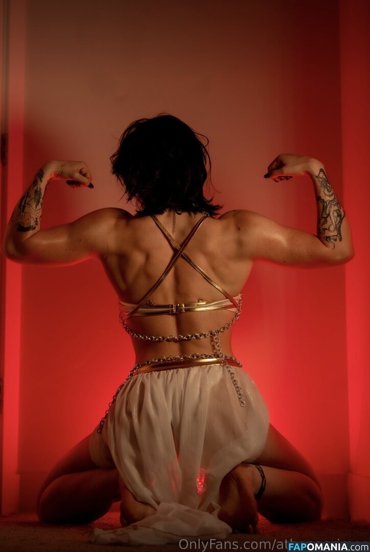 Athena Grimes / athena.cos / pinkemilki Nahý OnlyFans  Uniklá fotka #15
