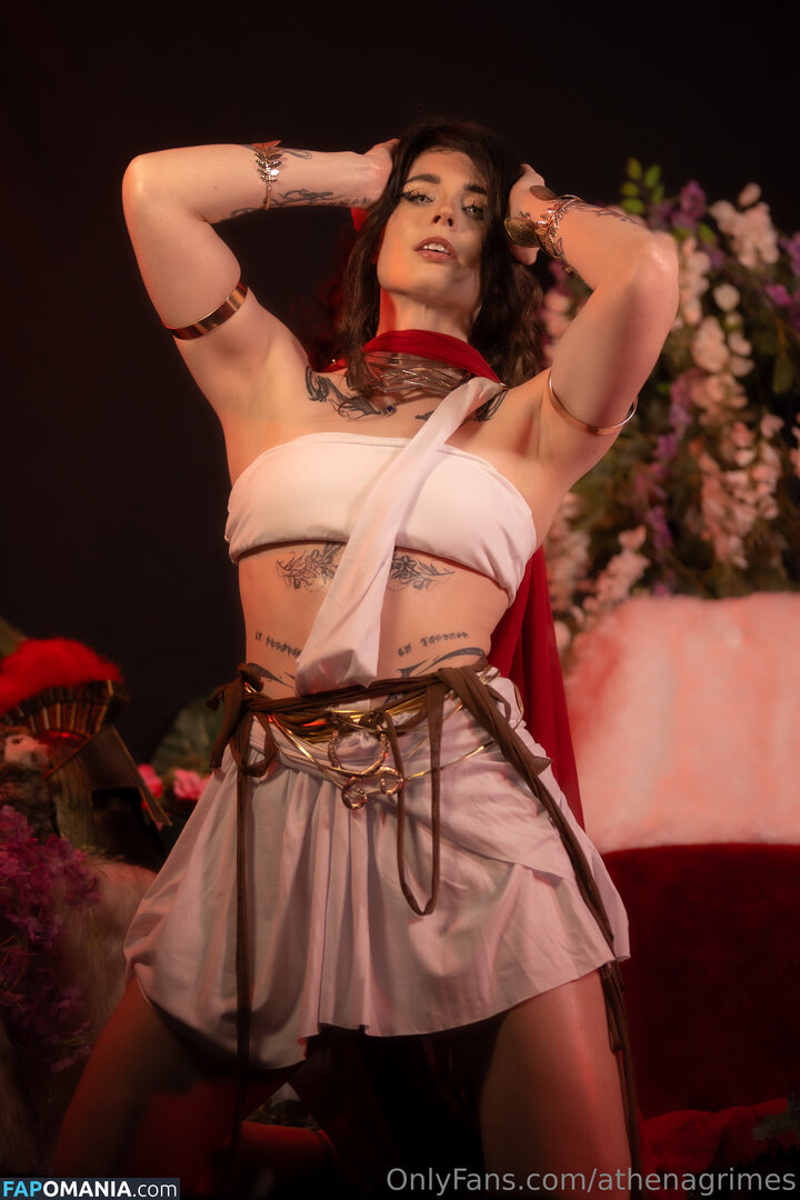Athena Grimes / athena.cos / pinkemilki Nahý OnlyFans  Uniklá fotka #25