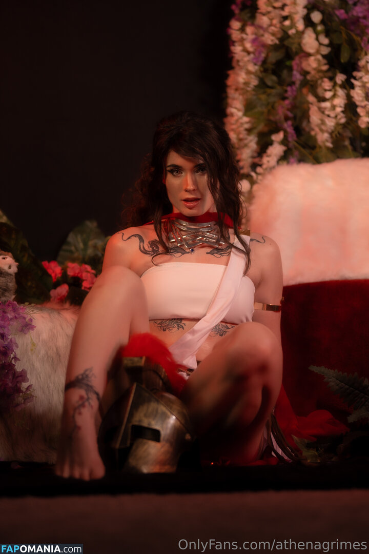 Athena Grimes / athena.cos / pinkemilki Nahý OnlyFans  Uniklá fotka #41