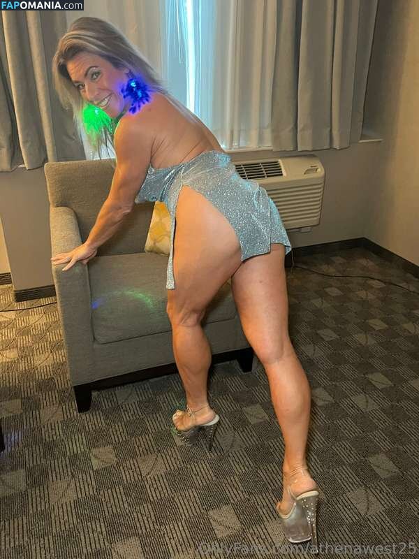 AthenaWest / athenawest25 / https: Nahý OnlyFans  Uniklá fotka #18