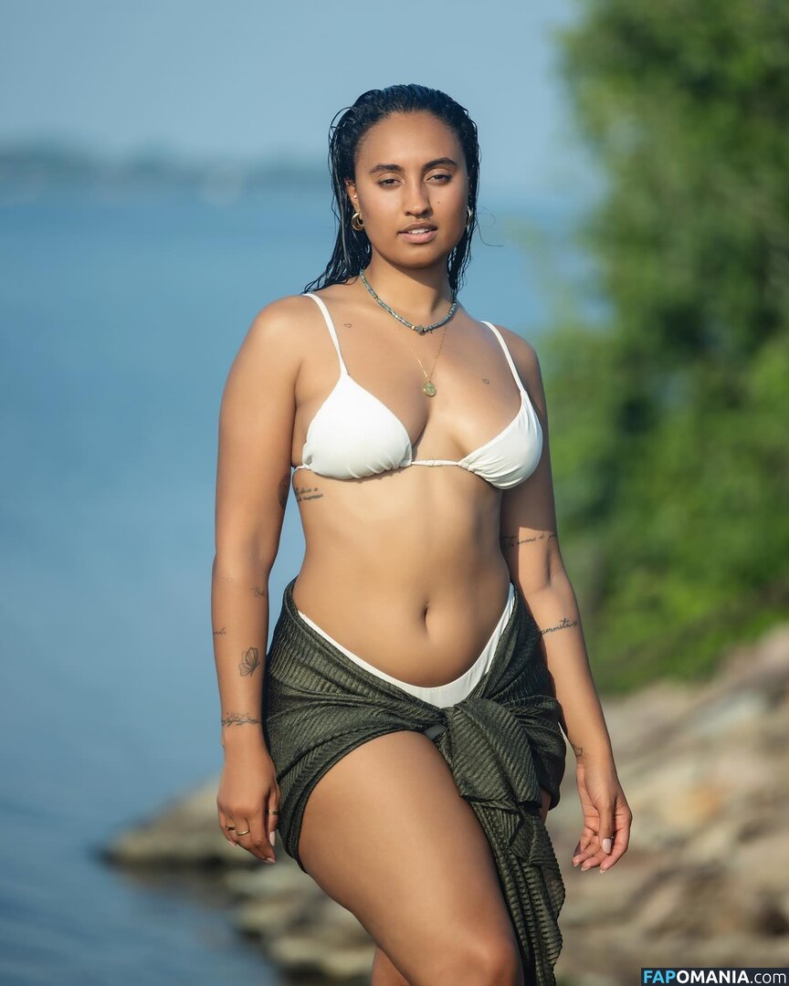 Aurea Febraio / aurea.febraio Nahý OnlyFans  Uniklá fotka #9