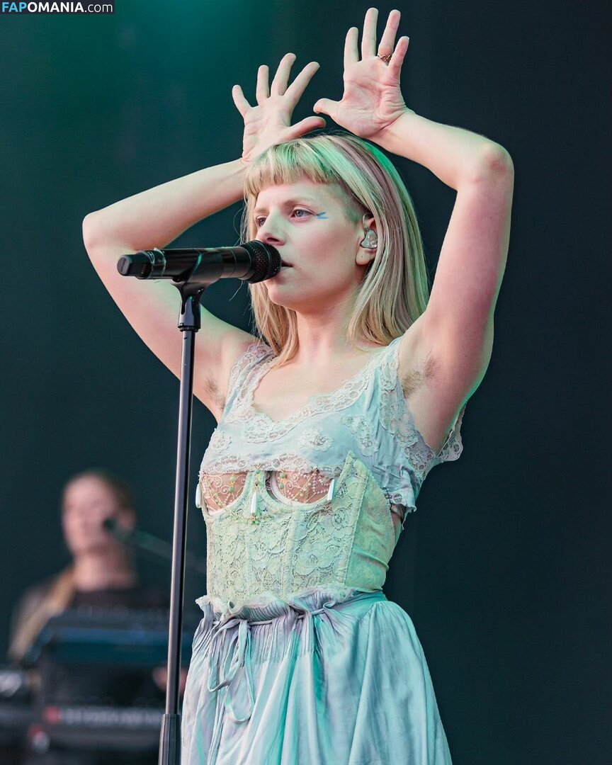 Aurora Aksnes / auroramusic / singer Nahý OnlyFans  Uniklá fotka #214